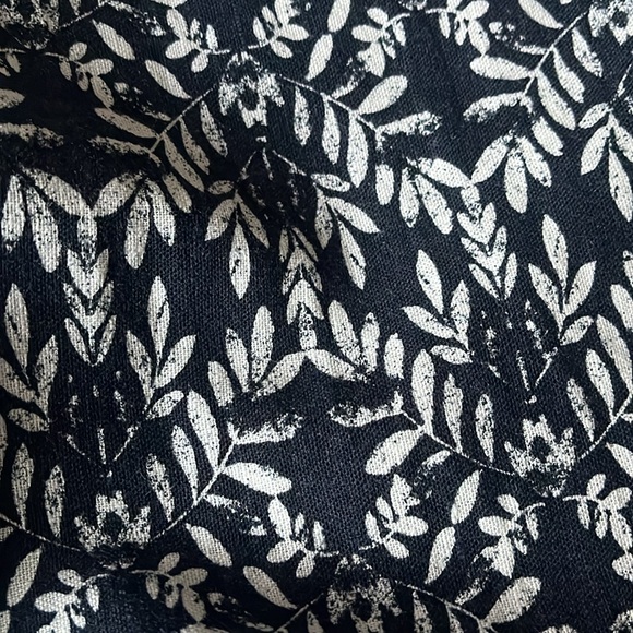 Ann Taylor pull on wide leg pants - Picture 3 of 6